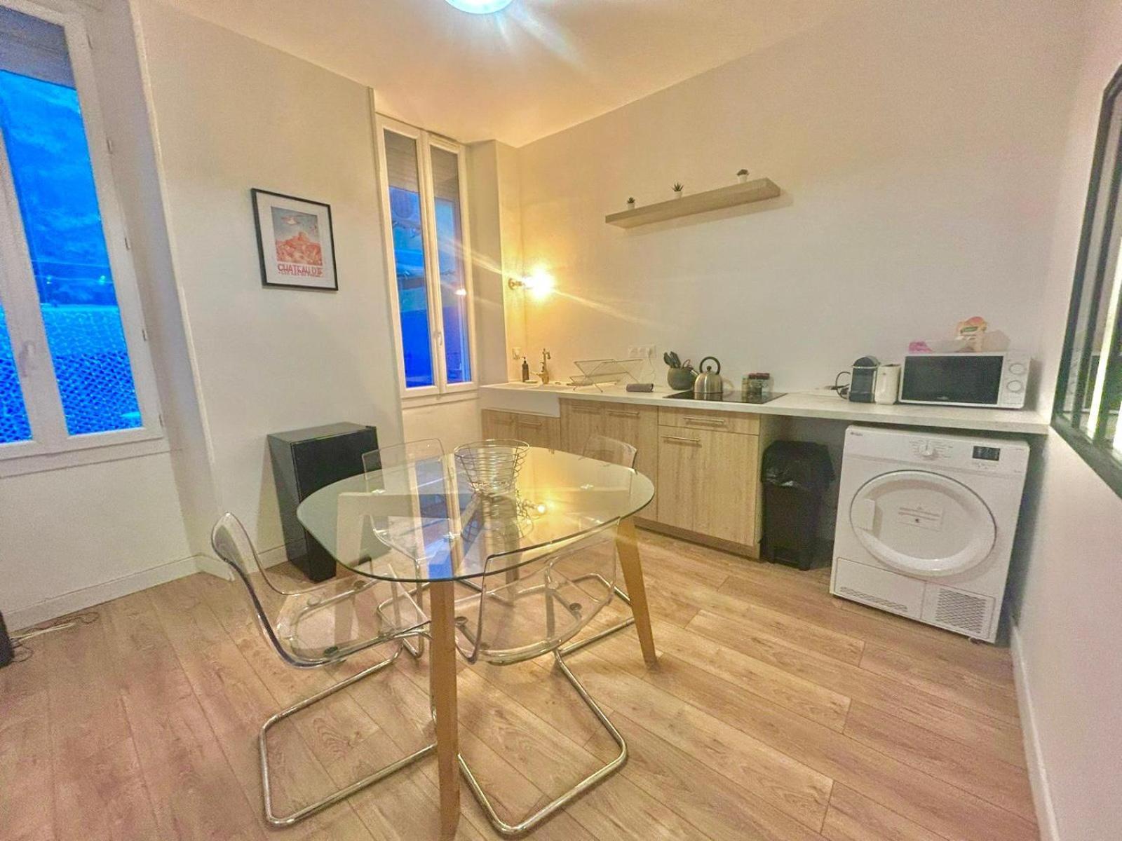 Chez Marie Et Romain- Appartement De Charme Au Coeur De La Joliette Proche Panier Centre Ville マルセイユ エクステリア 写真