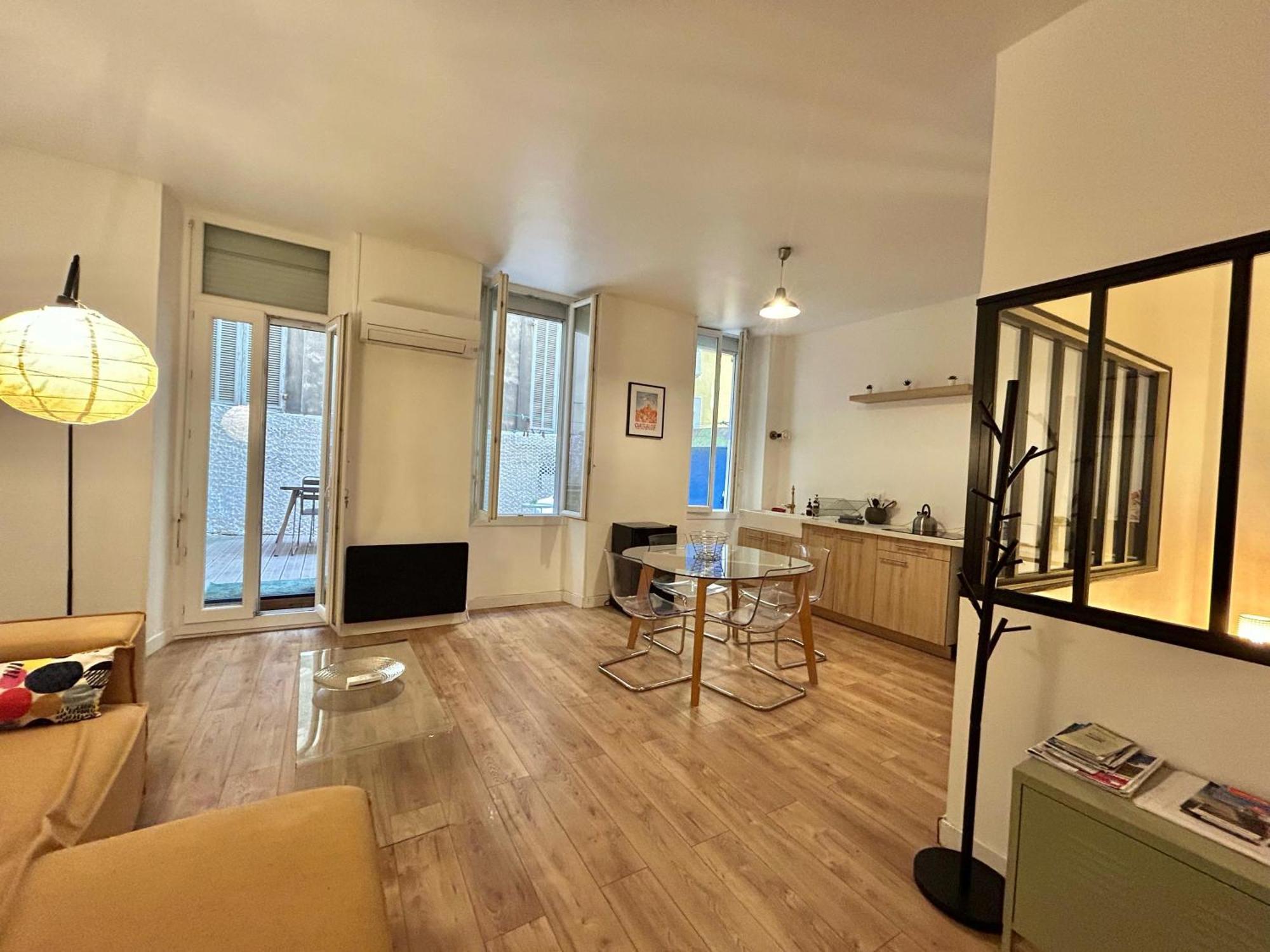 Chez Marie Et Romain- Appartement De Charme Au Coeur De La Joliette Proche Panier Centre Ville マルセイユ エクステリア 写真