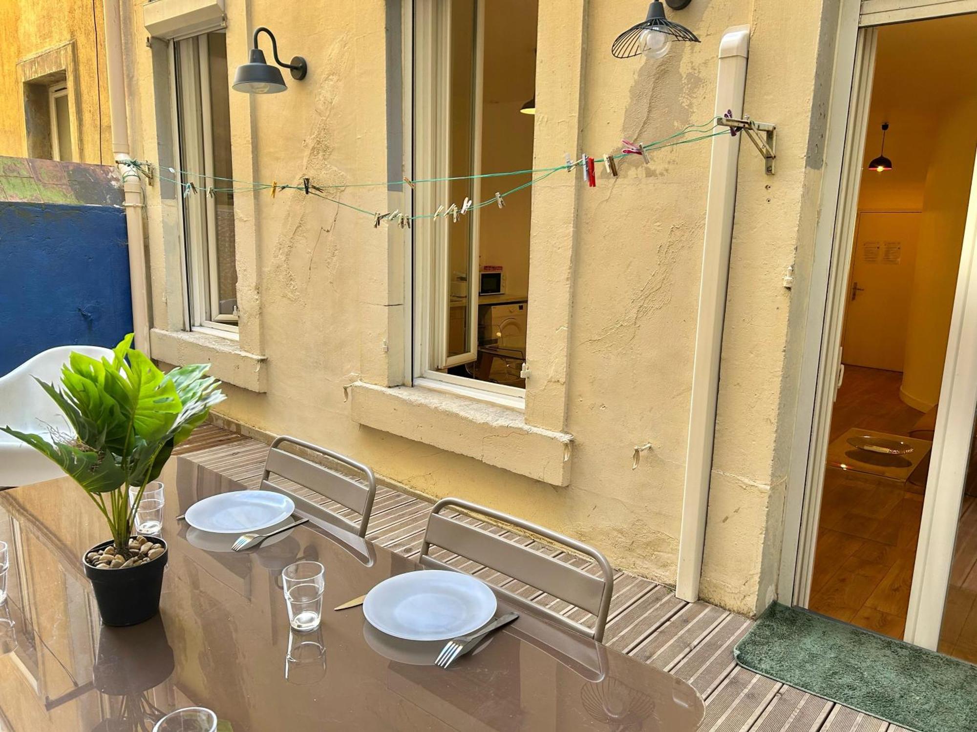 Chez Marie Et Romain- Appartement De Charme Au Coeur De La Joliette Proche Panier Centre Ville マルセイユ エクステリア 写真