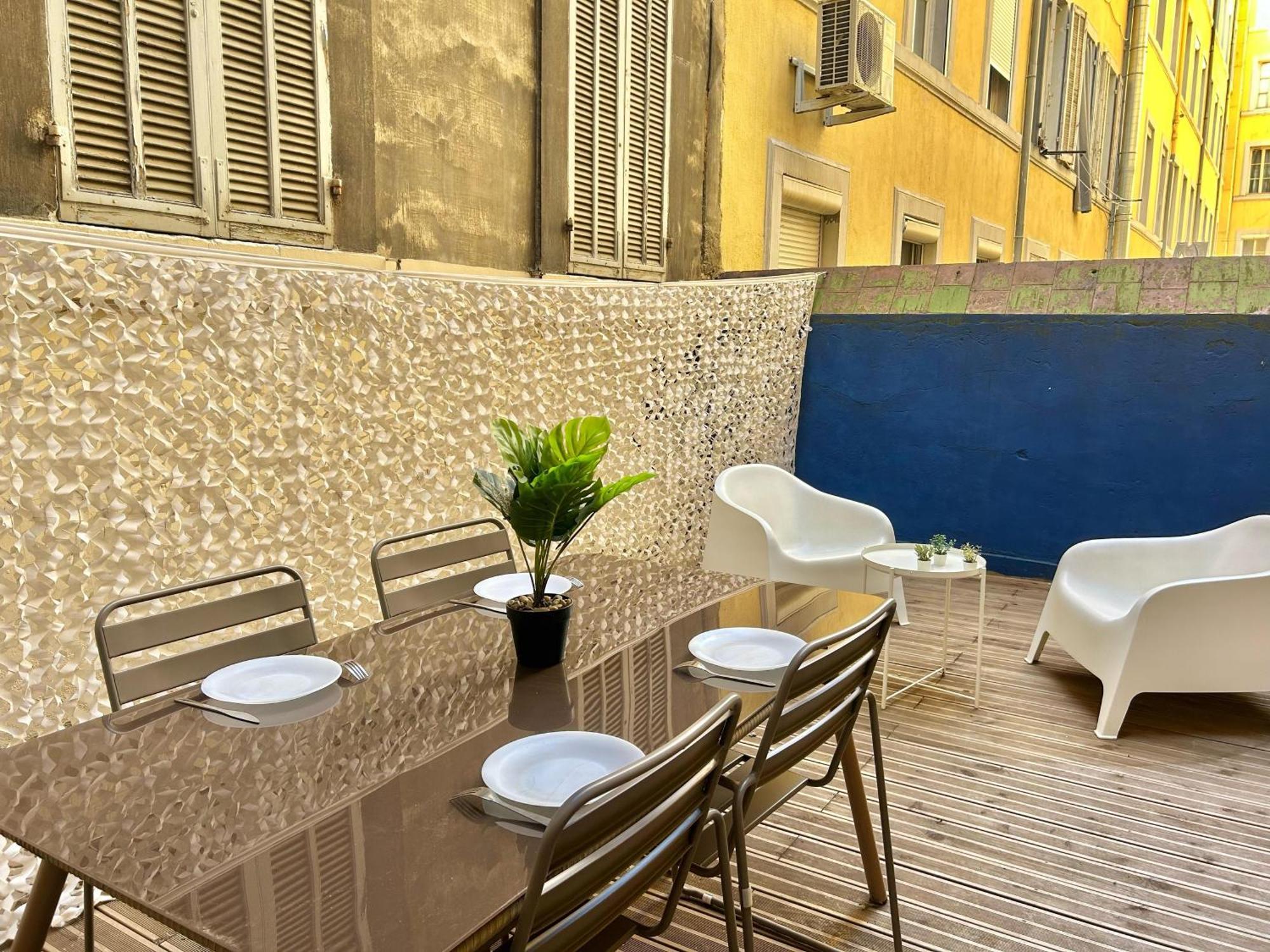 Chez Marie Et Romain- Appartement De Charme Au Coeur De La Joliette Proche Panier Centre Ville マルセイユ エクステリア 写真
