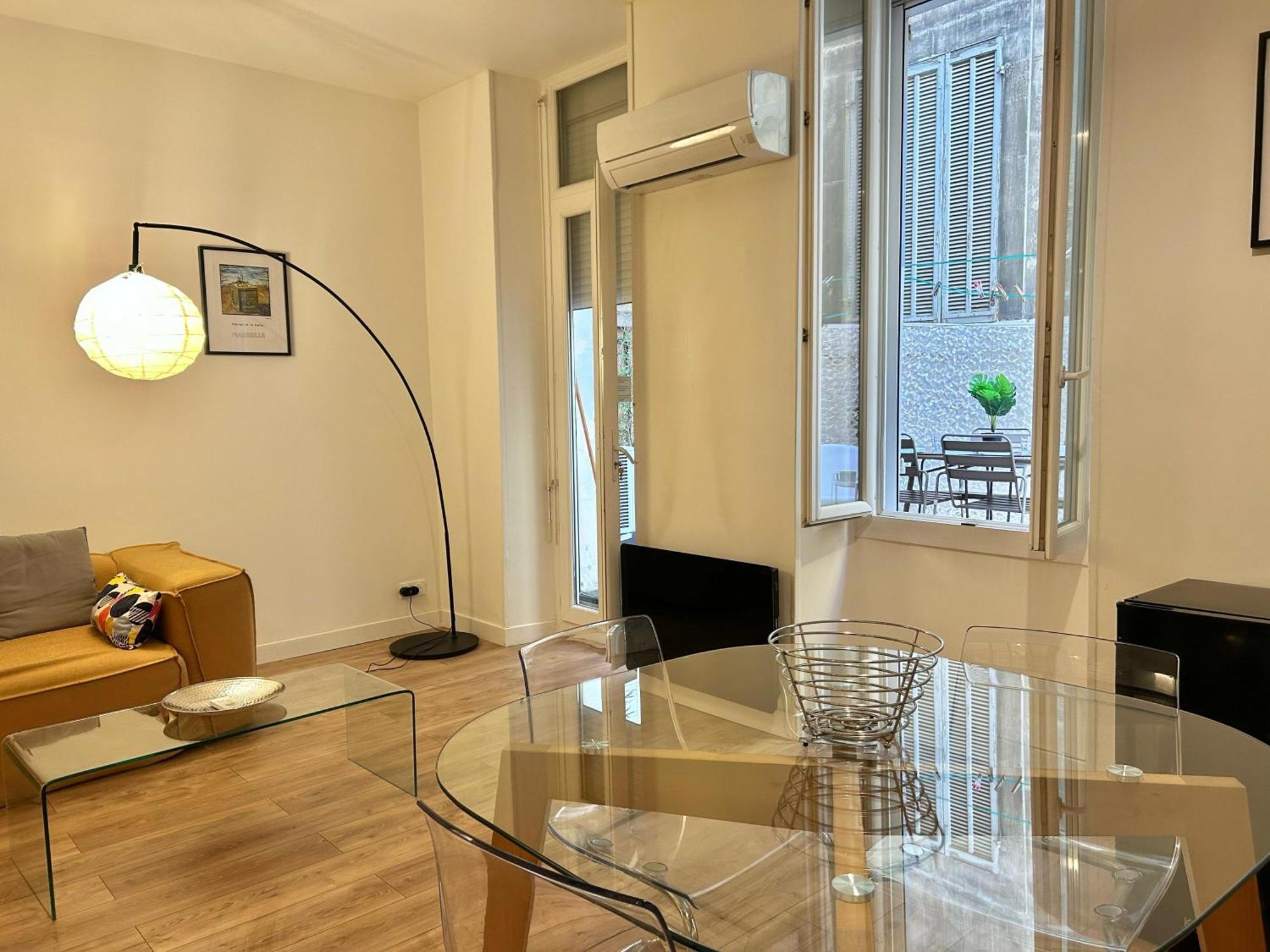 Chez Marie Et Romain- Appartement De Charme Au Coeur De La Joliette Proche Panier Centre Ville マルセイユ エクステリア 写真